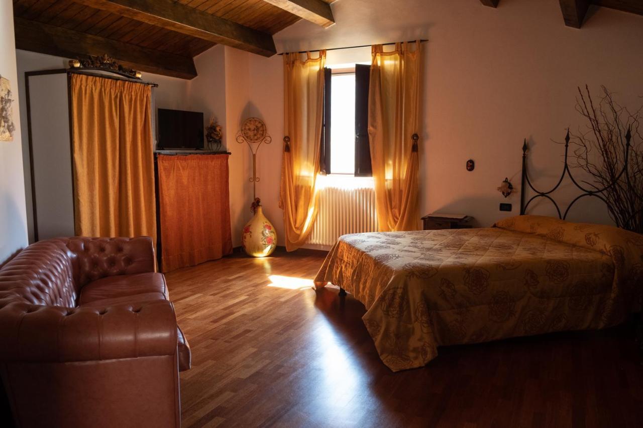 "Il Miglio" Country House Pettorano sul Gizio Buitenkant foto