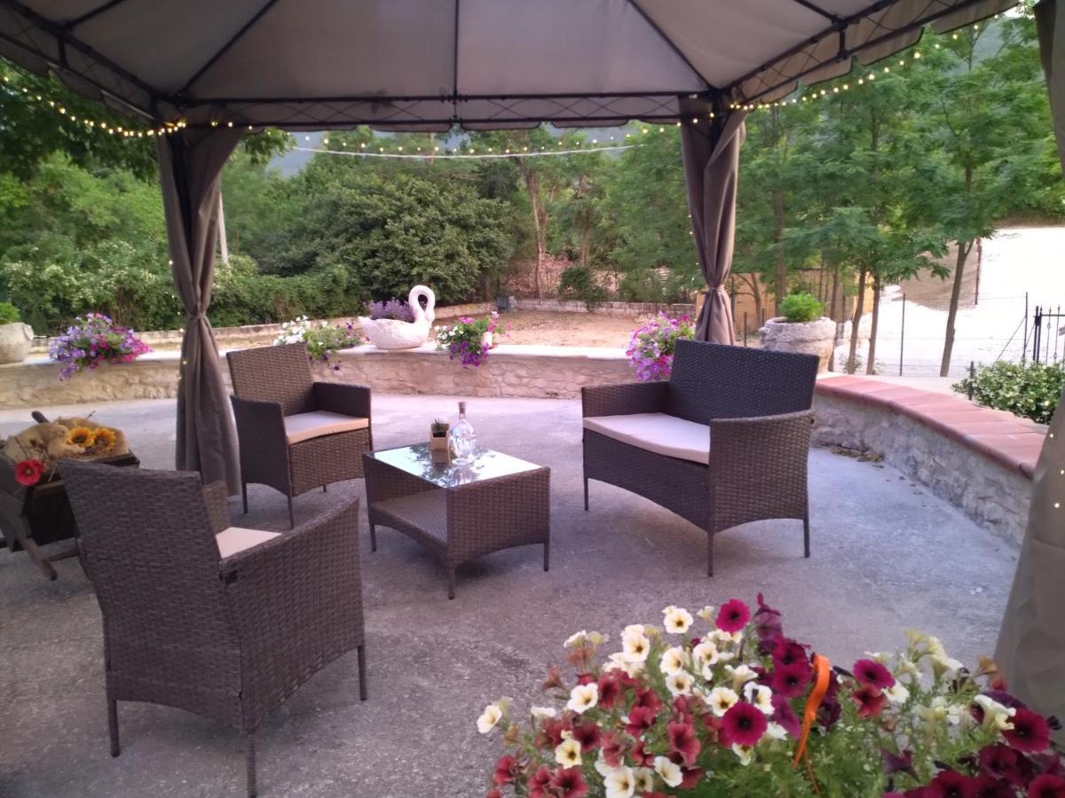 "Il Miglio" Country House Pettorano sul Gizio Buitenkant foto